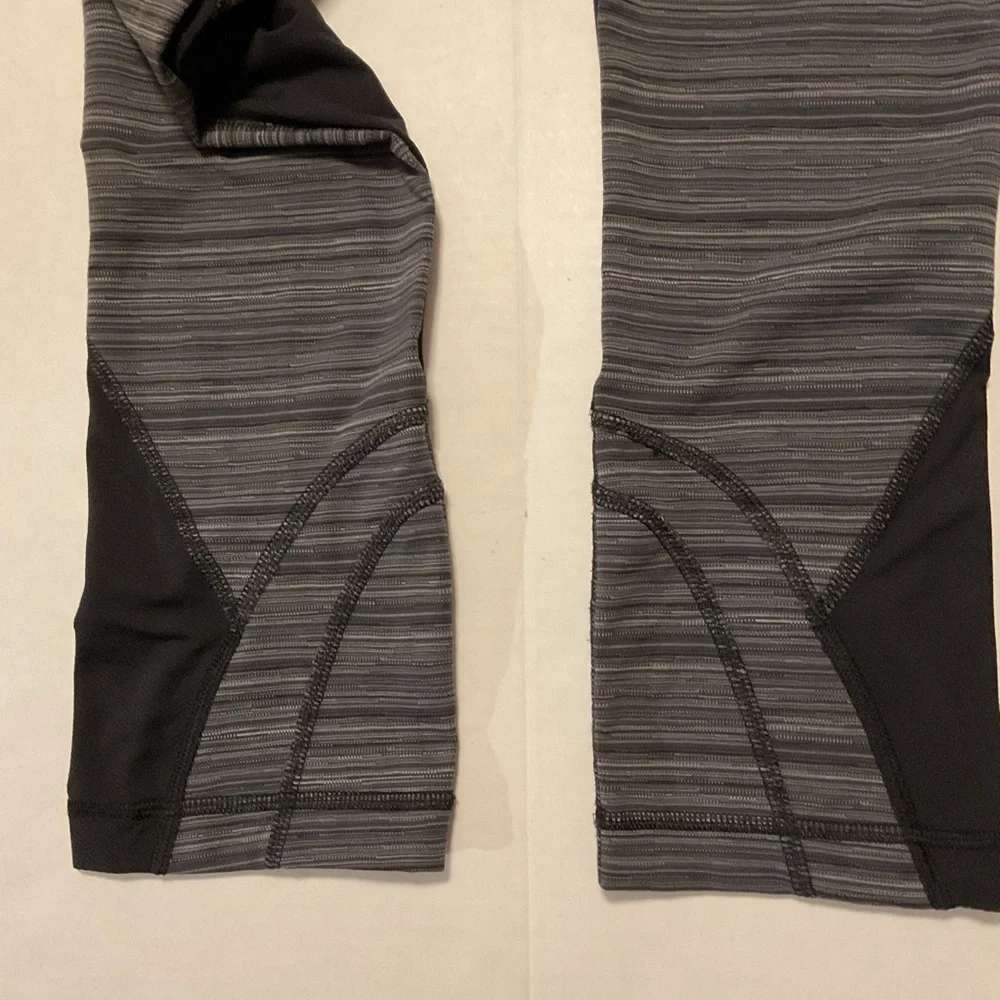Lululemon Women’s Crop Leggings Gray Space Dye Mid-Rise